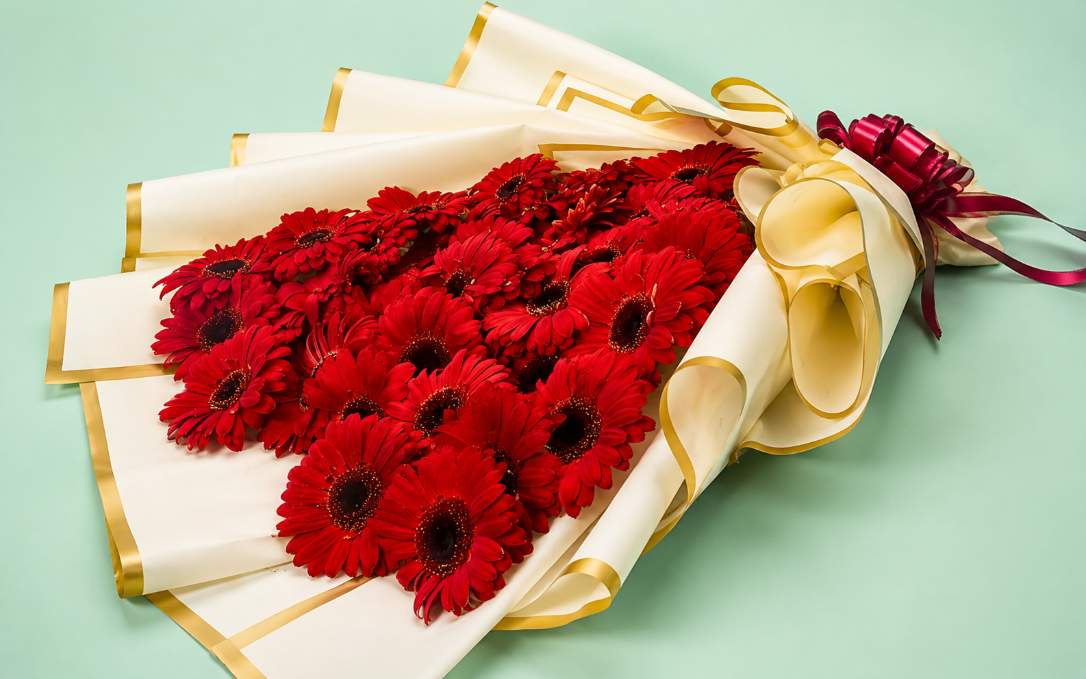 Ramo corazón de 36 Gerberas