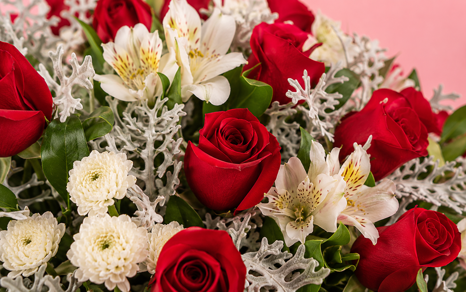 100 Rosas en Jarrón de Cerámica