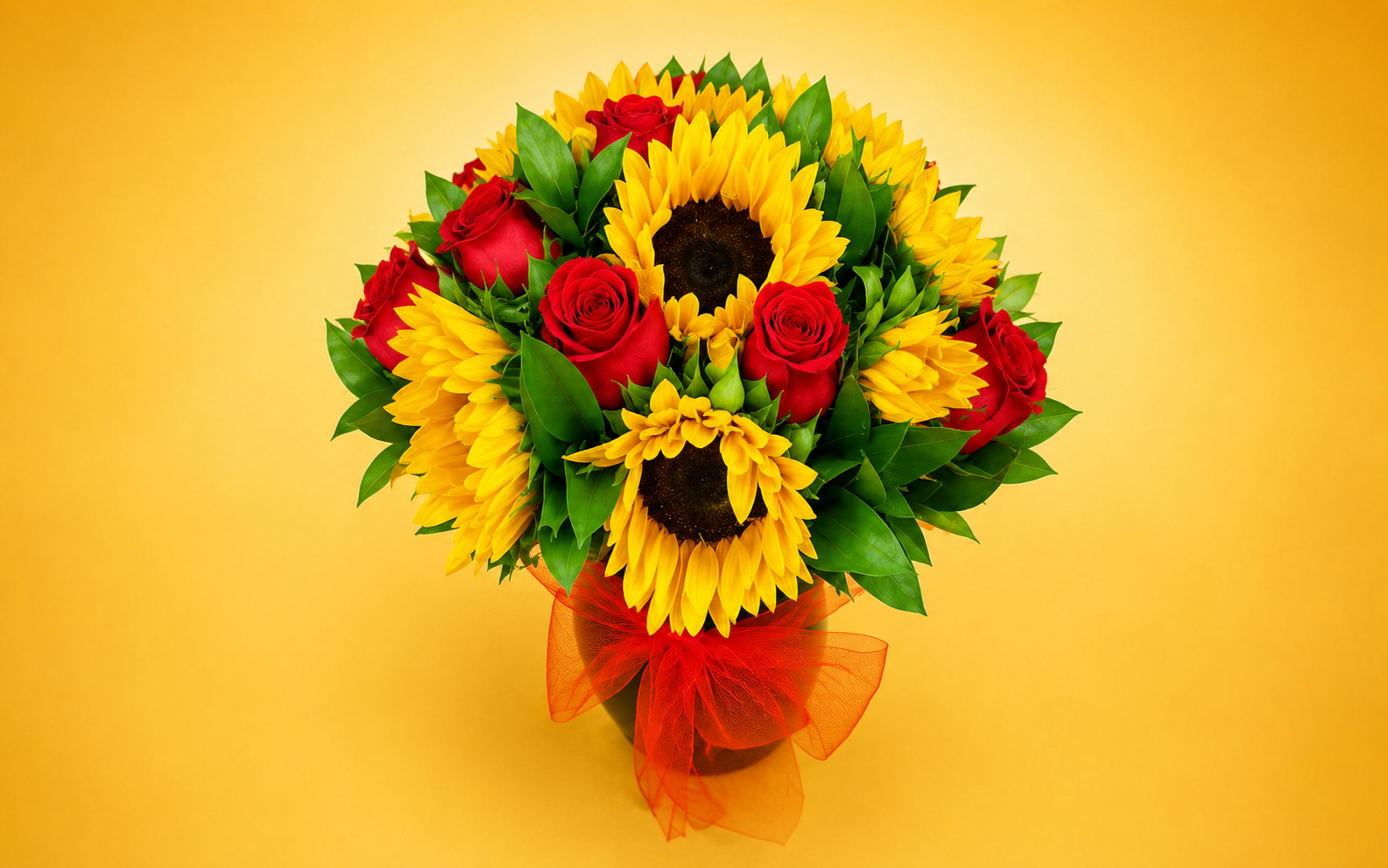 Jarrón con 10 Girasol y 10 rosas